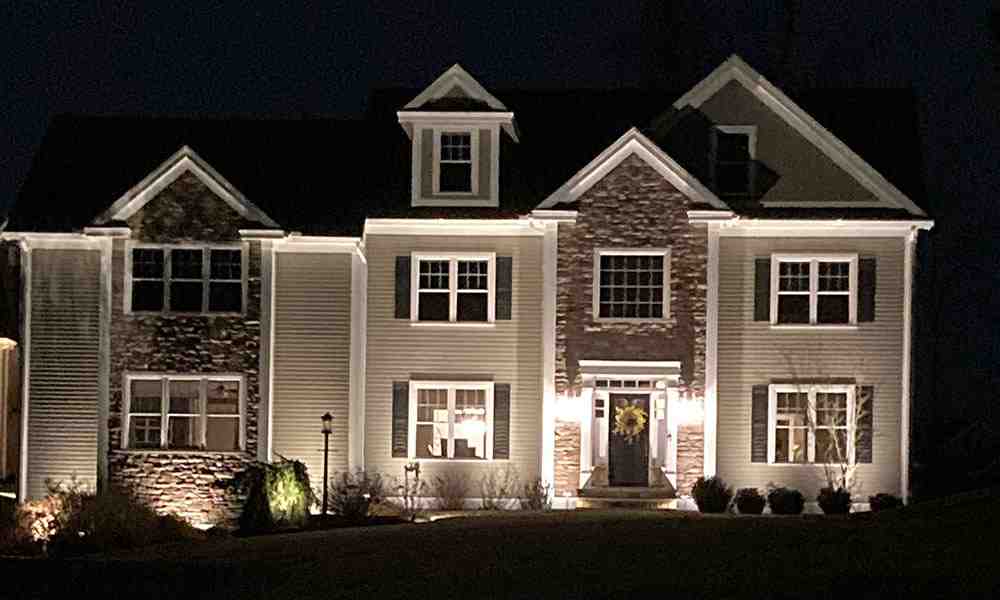 Guide to Choosing Landscape Lighting for Every Garden